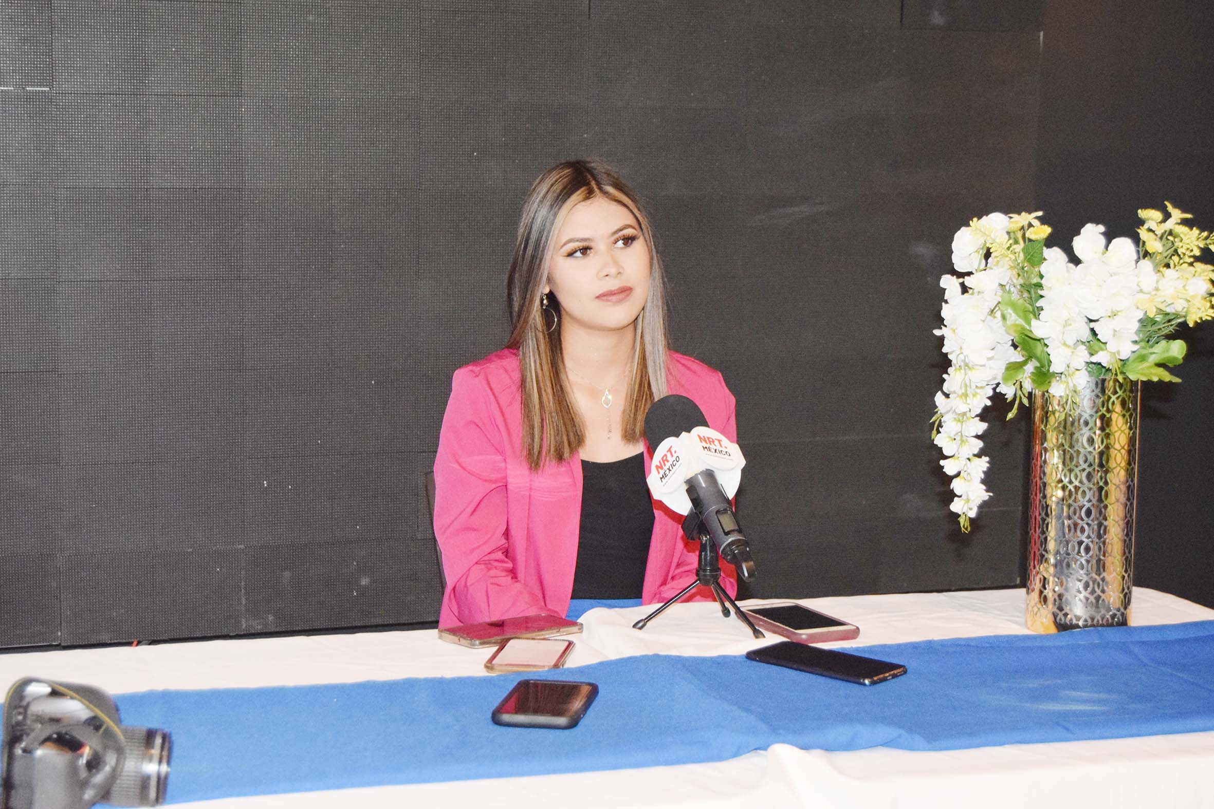 Proyecta candidata a reina recursos para fisioterapia