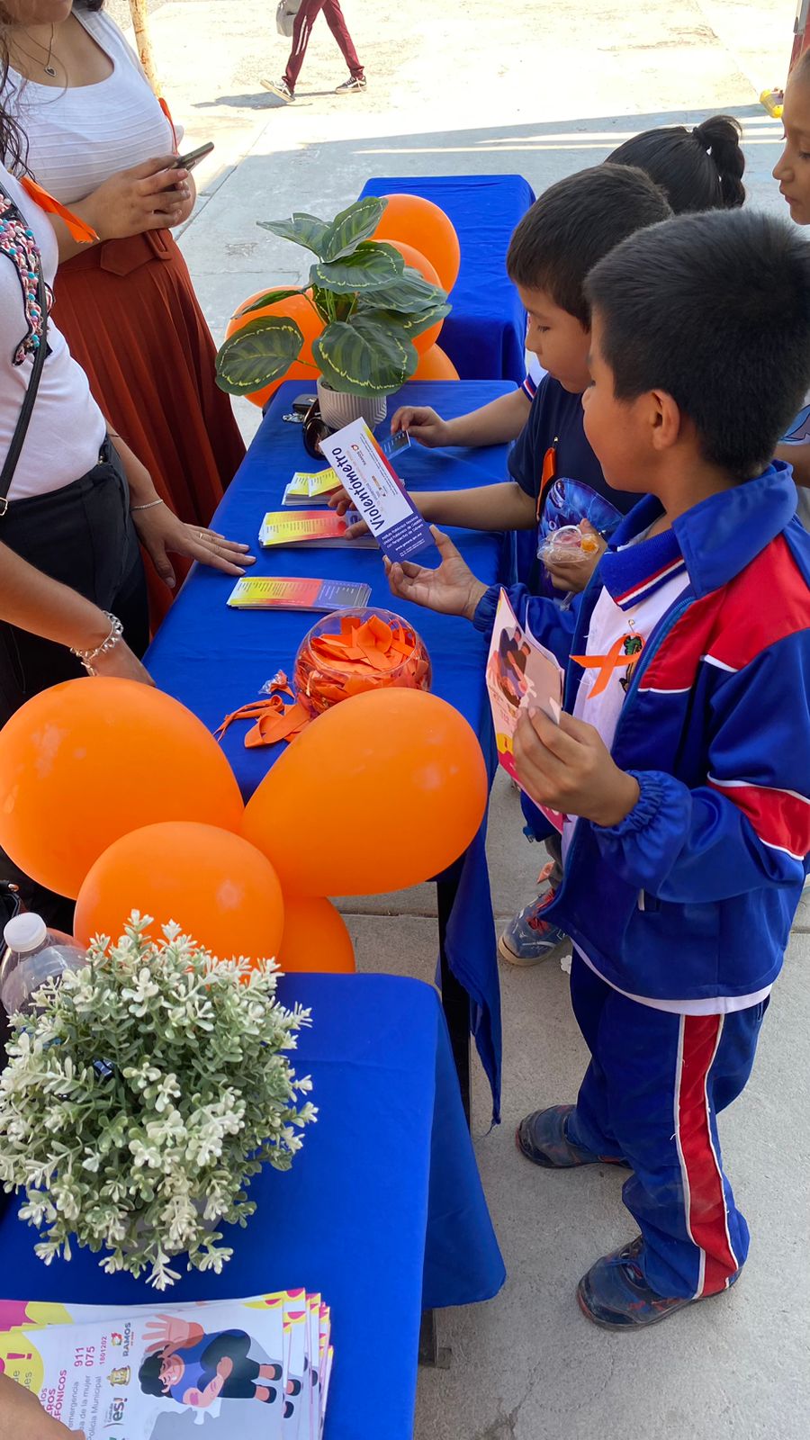 PROMUEVEN “TENDEDERO NARANJA” ENTRE ESTUDIANTES DE PRIMARIA