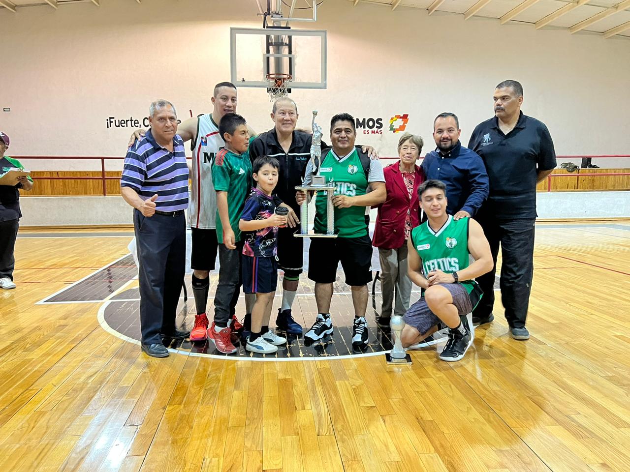 PREMIAN A LO MEJOR DEL BÁSQUETBOL MUNICIPAL DE RAMOS ARIZPE