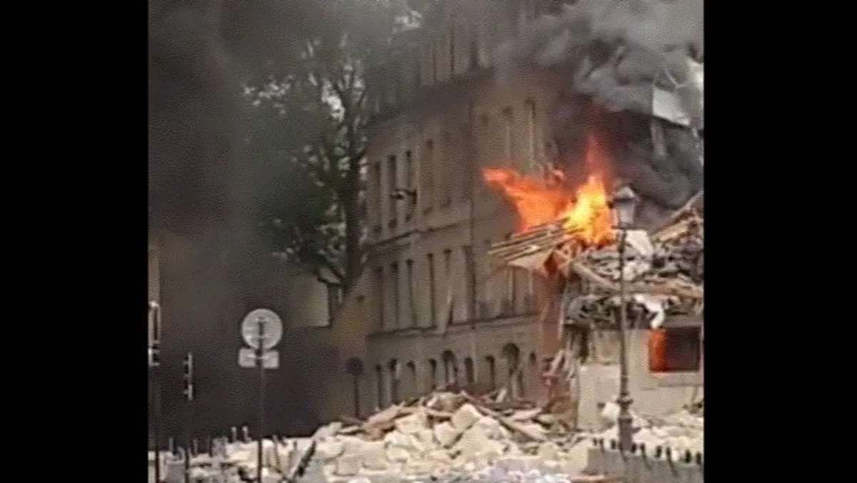 Fuerte explosión en pleno centro de París