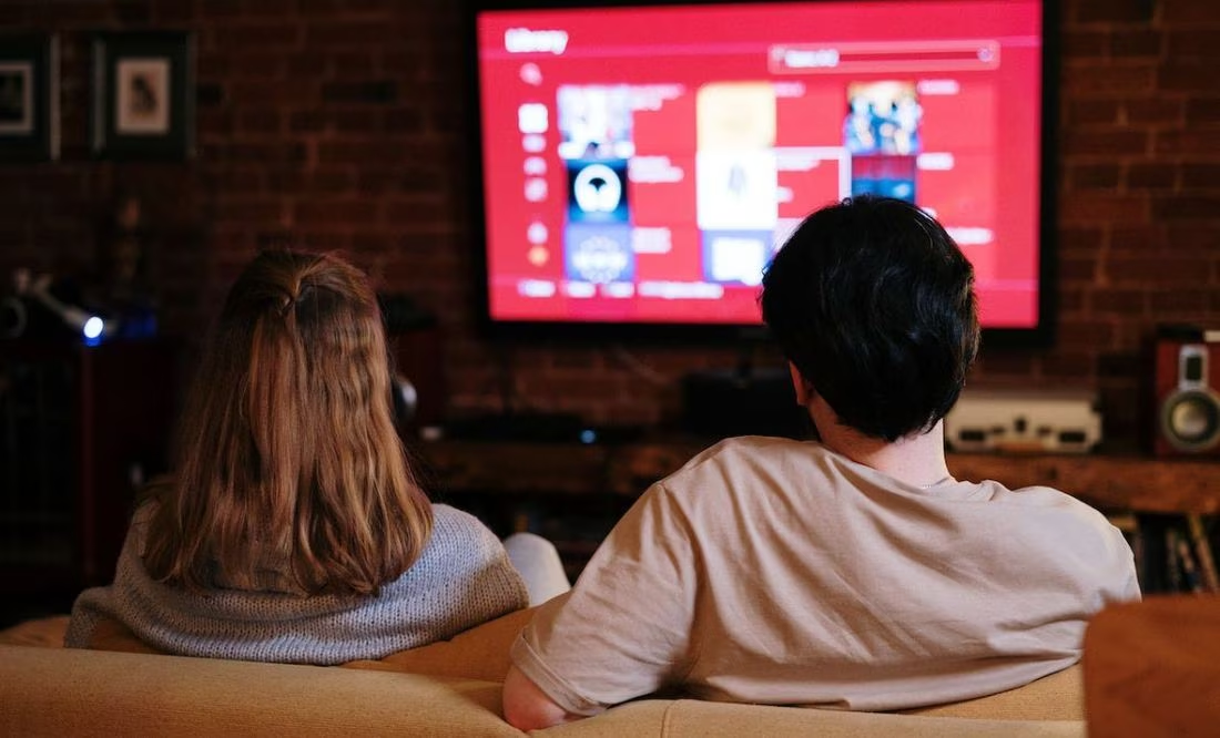Conoce los impresionantes usos de los puertos USB en tu Smart TV