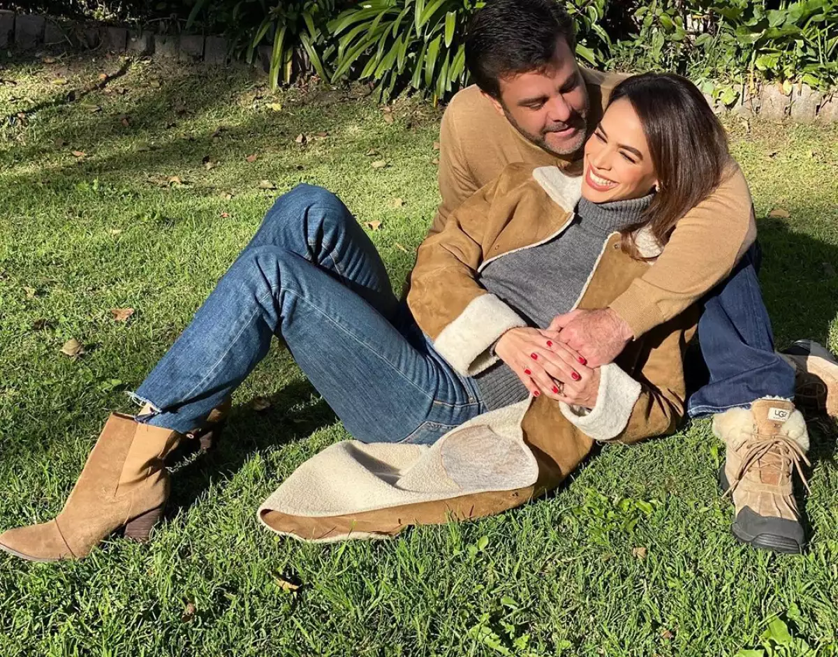 Biby Gaytán reacciona a los rumores de «control» de Eduardo Capetillo