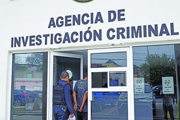 Comparece ante juez por atacar a su vecino