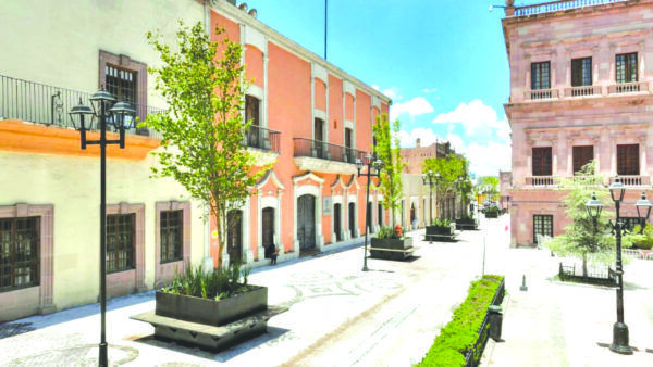 Embellece Fraustro zona centro de Saltillo