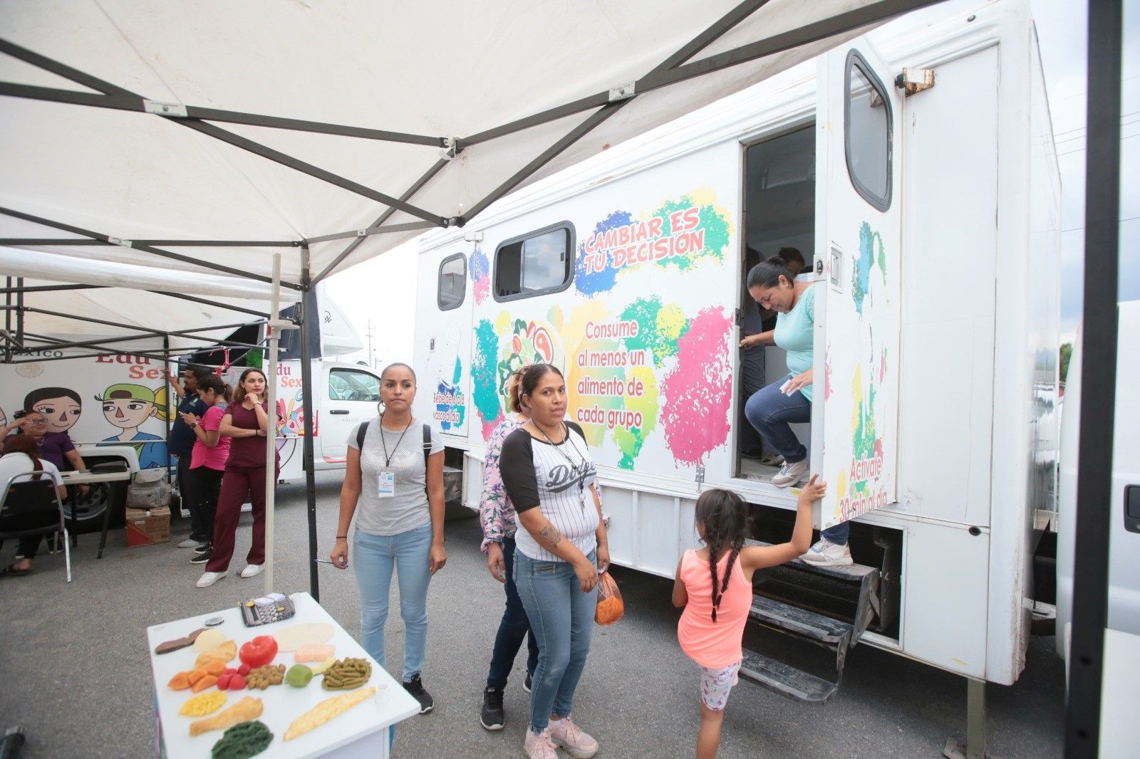 ATIENDE COAHUILA A SU POBLACIÓN