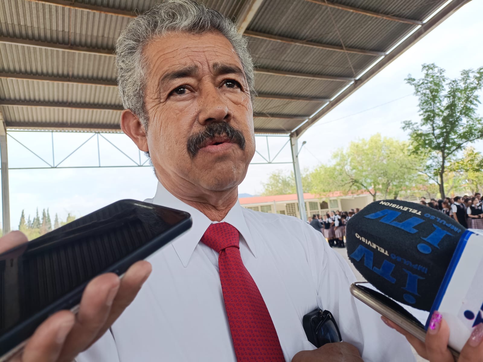 Aun sin notificación oficial sobre libros