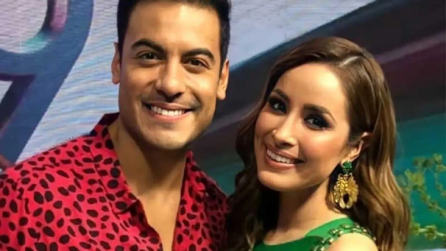 Cynthia Rodríguez presume a su hijo León y aparece con Carlos Rivera como nunca antes