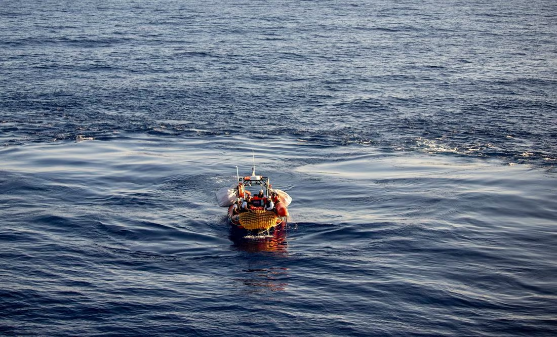 41 migrantes habrían muerto en naufragio frente a isla italiana de Lampedusa