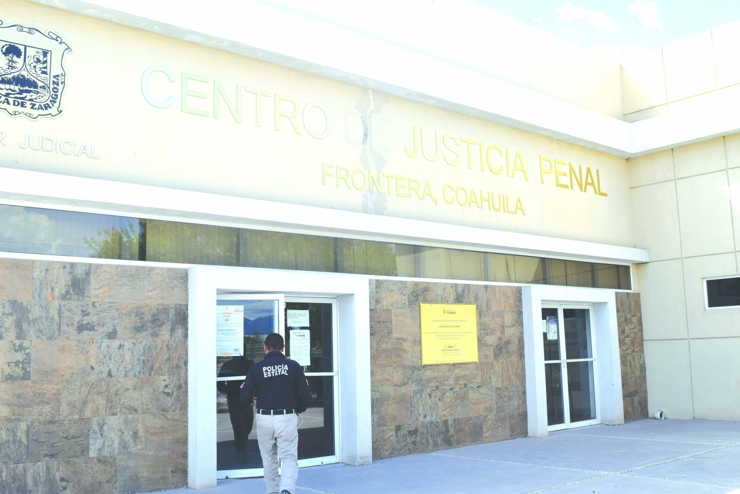 Pagan a actuaria tras atacarla en diligencia