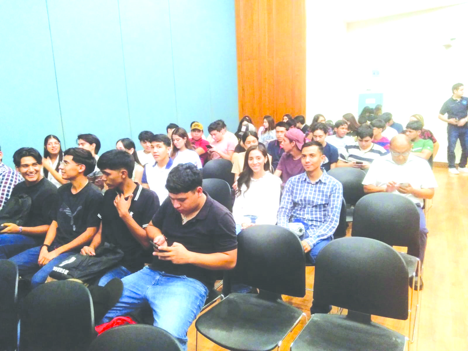 Invitan a alumnos que se integren a industria siderúrgica