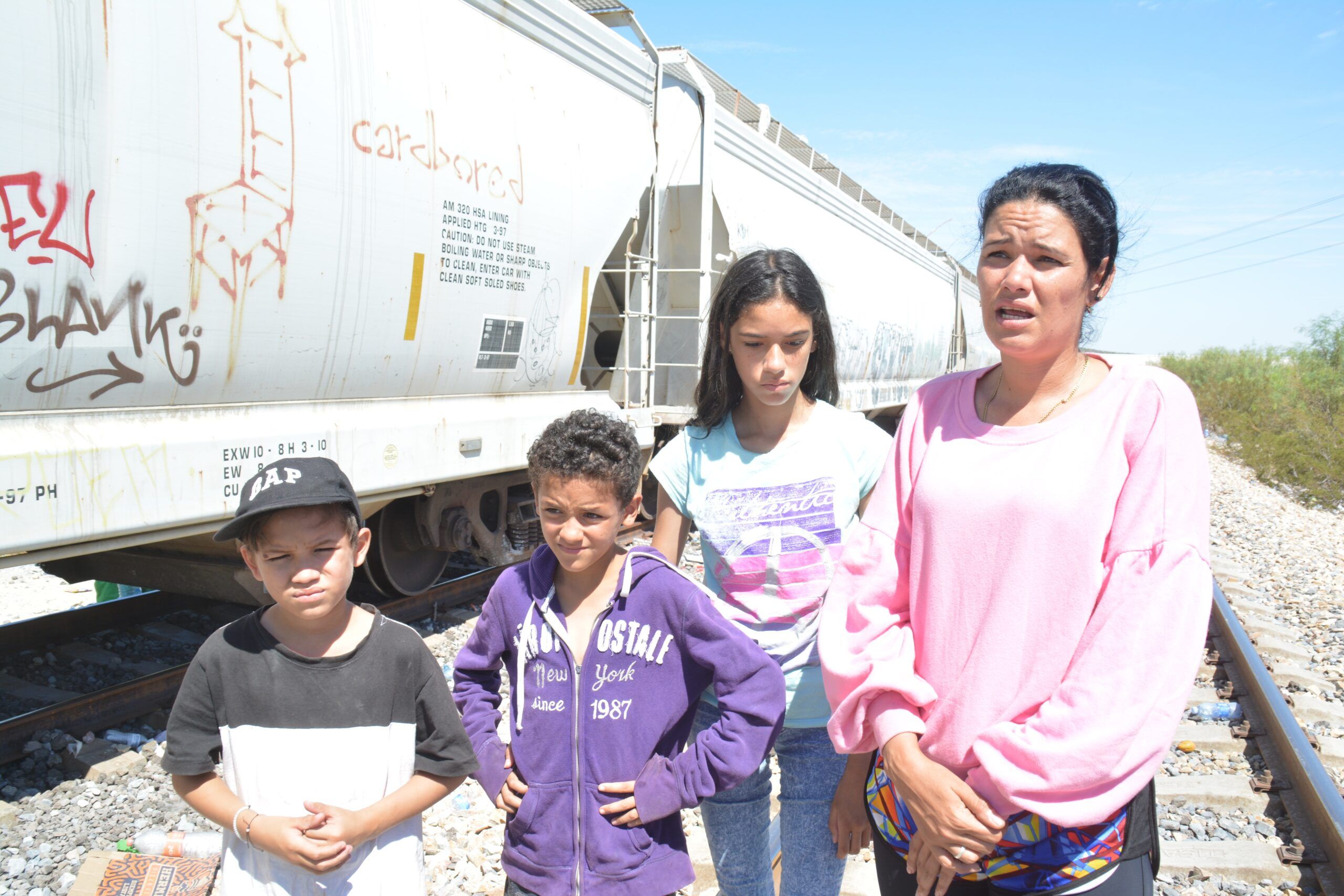 Familia migrante se queda en Monclova