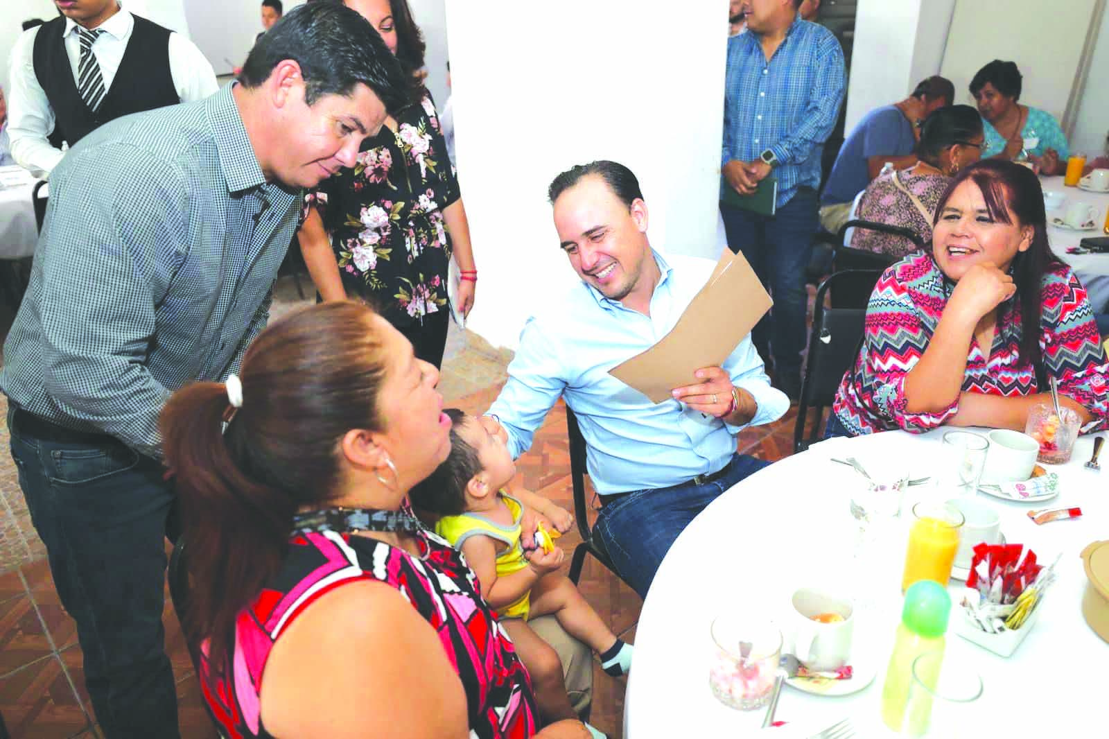 Visita Manolo Torreón