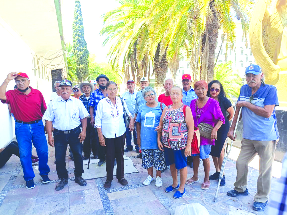 Protestan por “miseria” de pensiones del IMSS