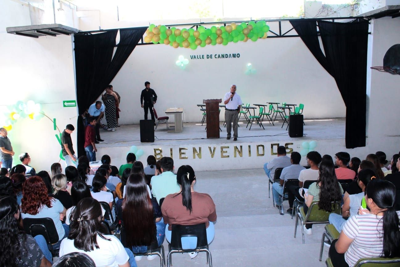 Dan bienvenida a futuros enfermeros