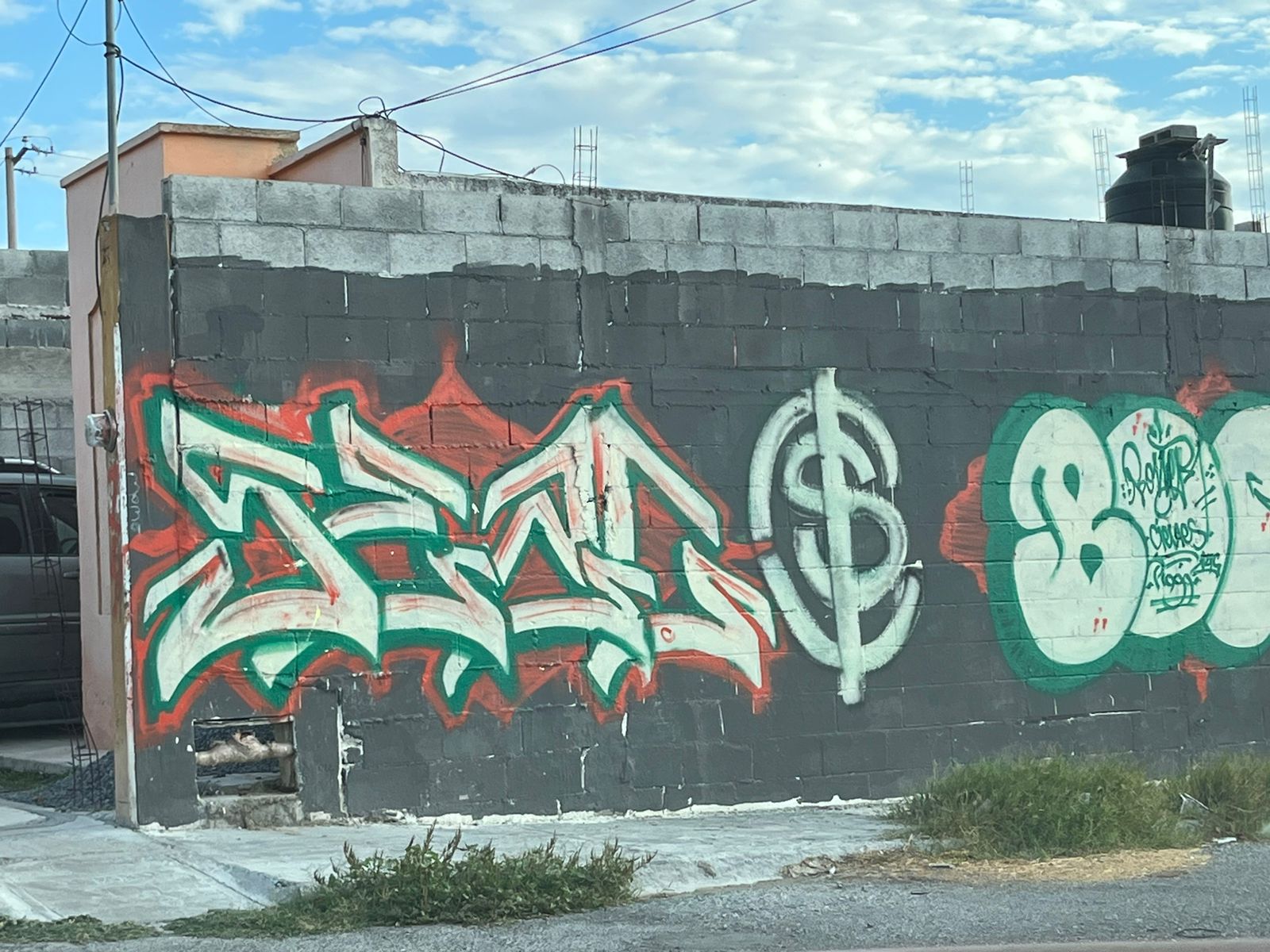 Eliminan mil metros por semana de grafiti