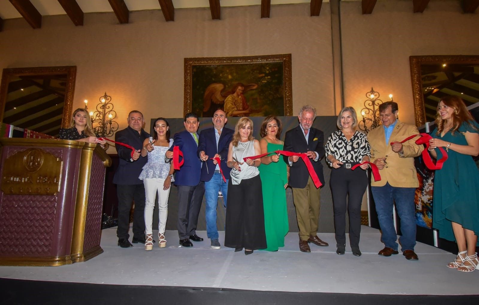 Apadrina la Secretaria De Turismo Antique Show Arte & Antigüedades