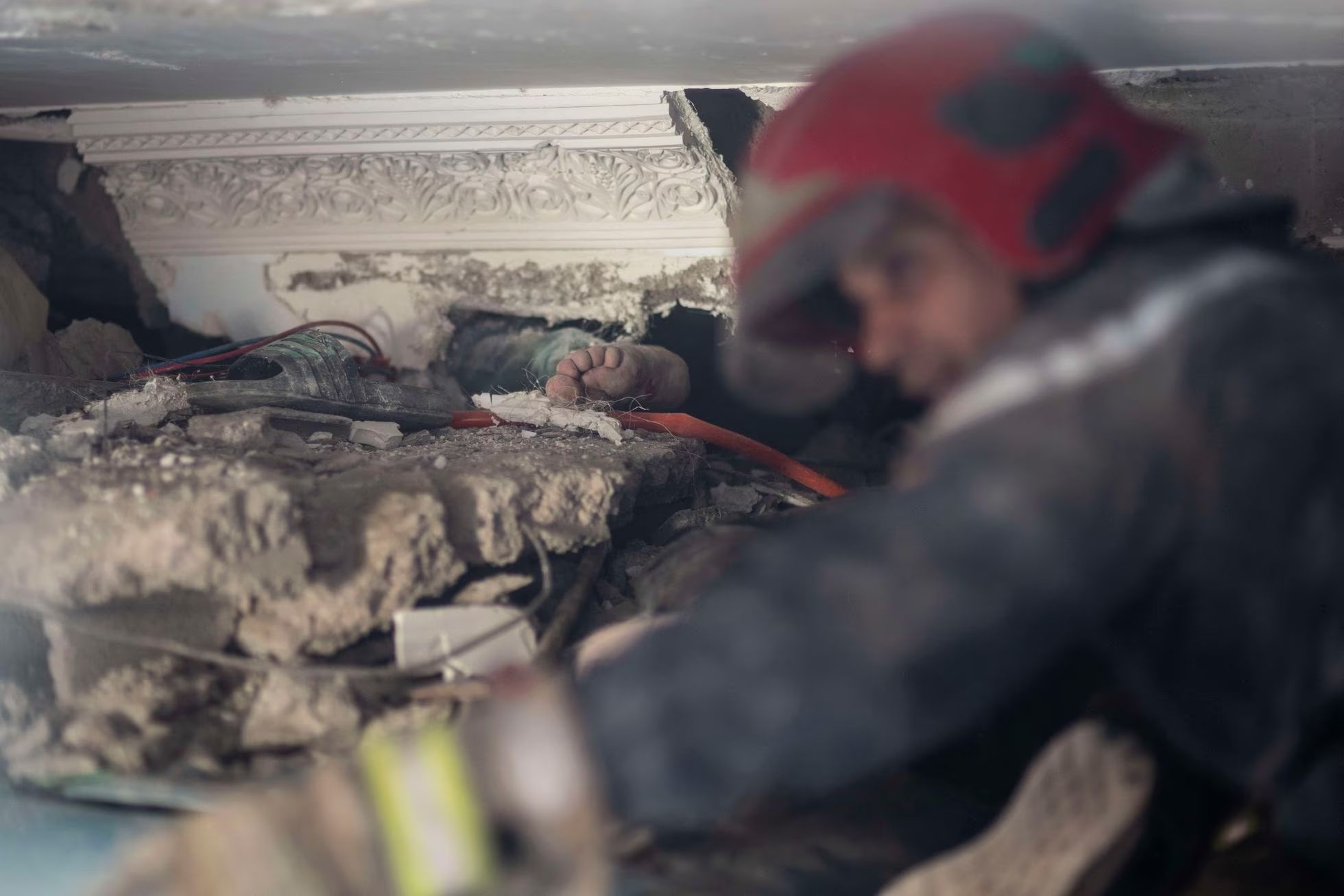 Suman más de 2 mil muertos por terremoto en Marruecos