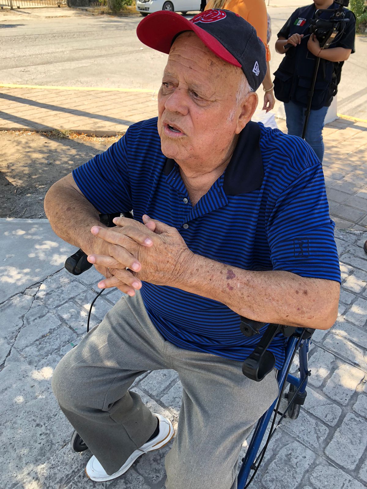 Papá del jefe Repuve lo acusa por despojo