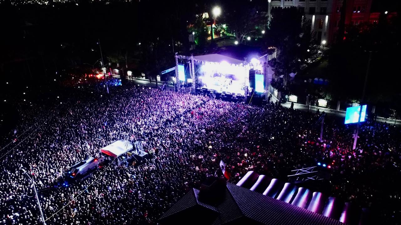 Bailan 50 mil con Grupo Frontera en Saltillo