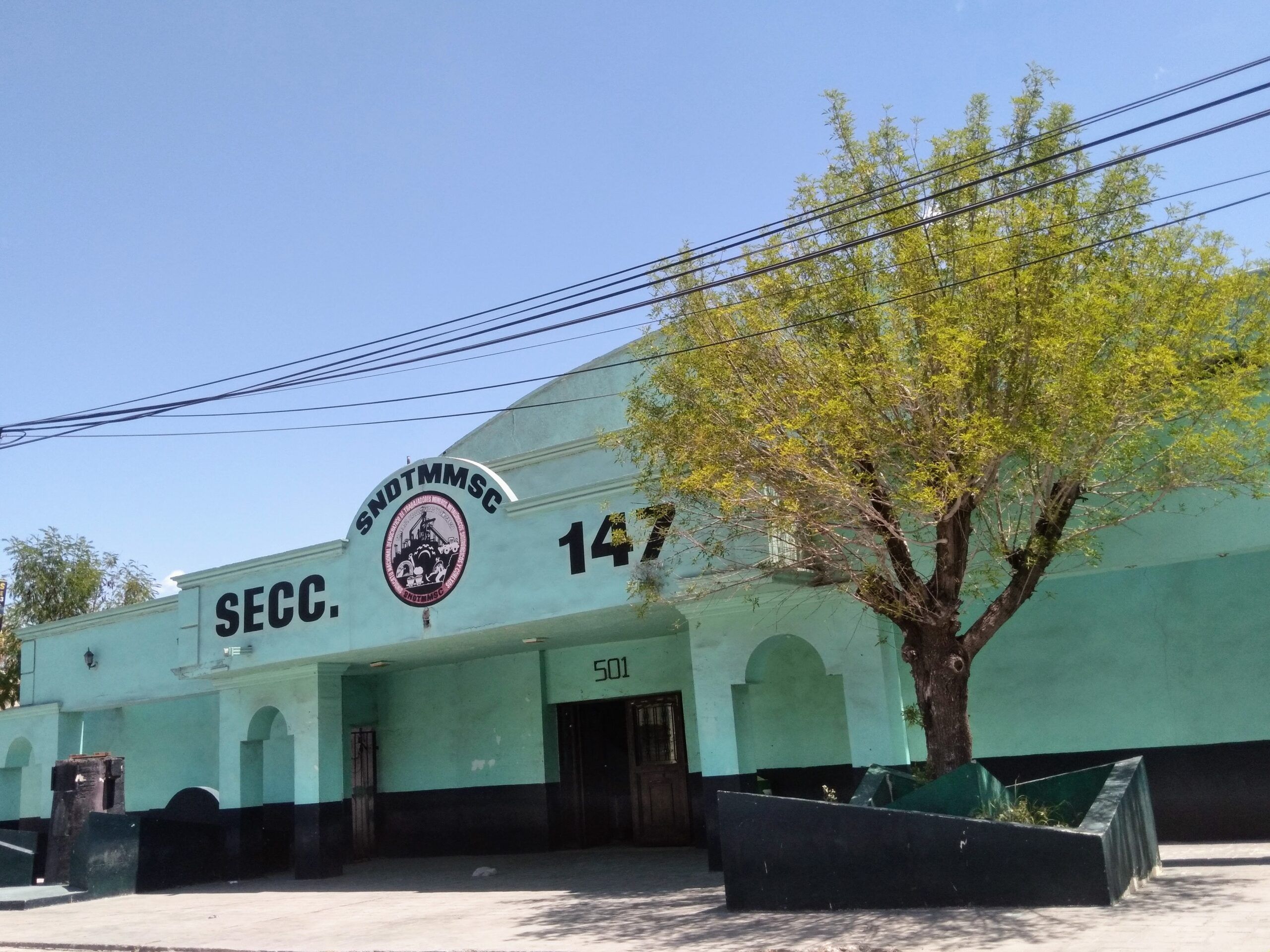 Afecta a trabajadores el bloqueo de AHMSA