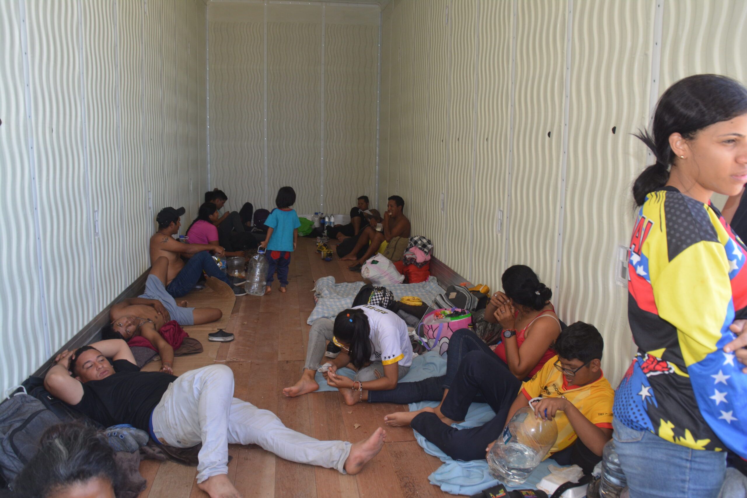 SE VAN MIGRANTES – Reanudan su viaje a Estados Unidos con temor a ser deportados