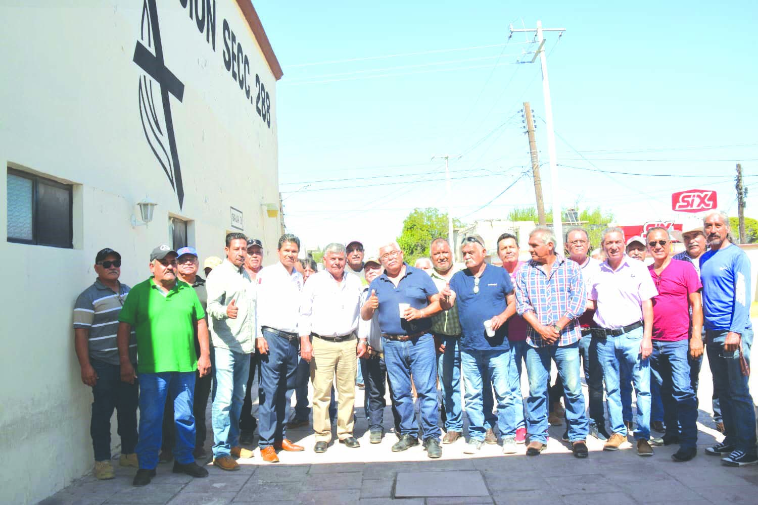 Exigen a 288 abogue por ex trabajadores