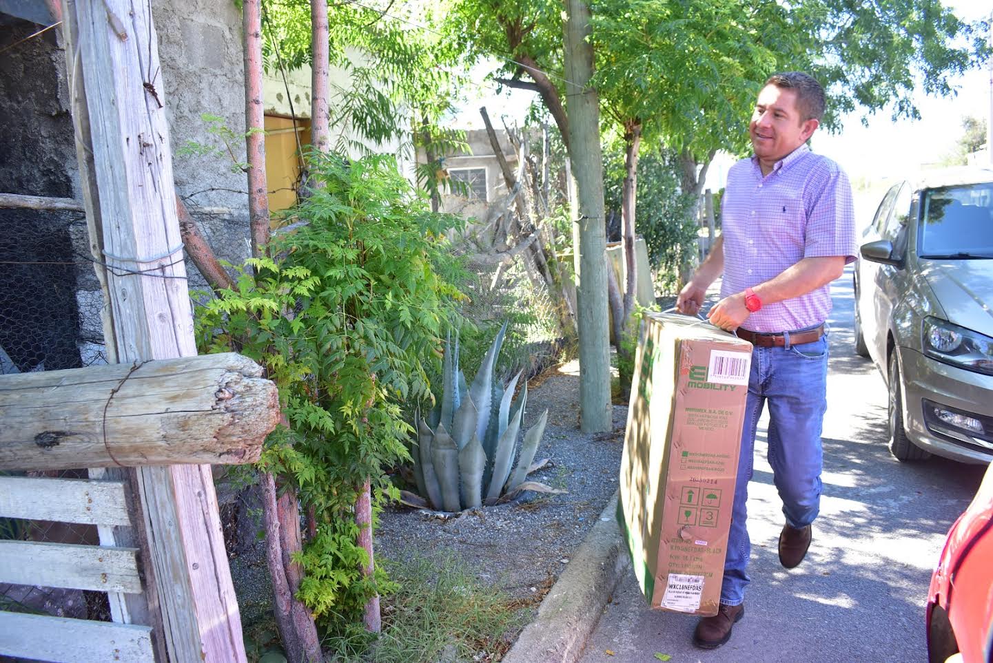 Atiende Hugo gestiones