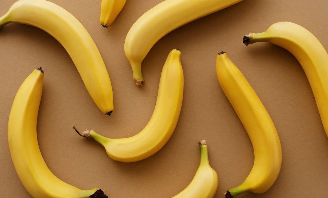 Usos de la cáscara de plátano en la belleza que quizás no conoces