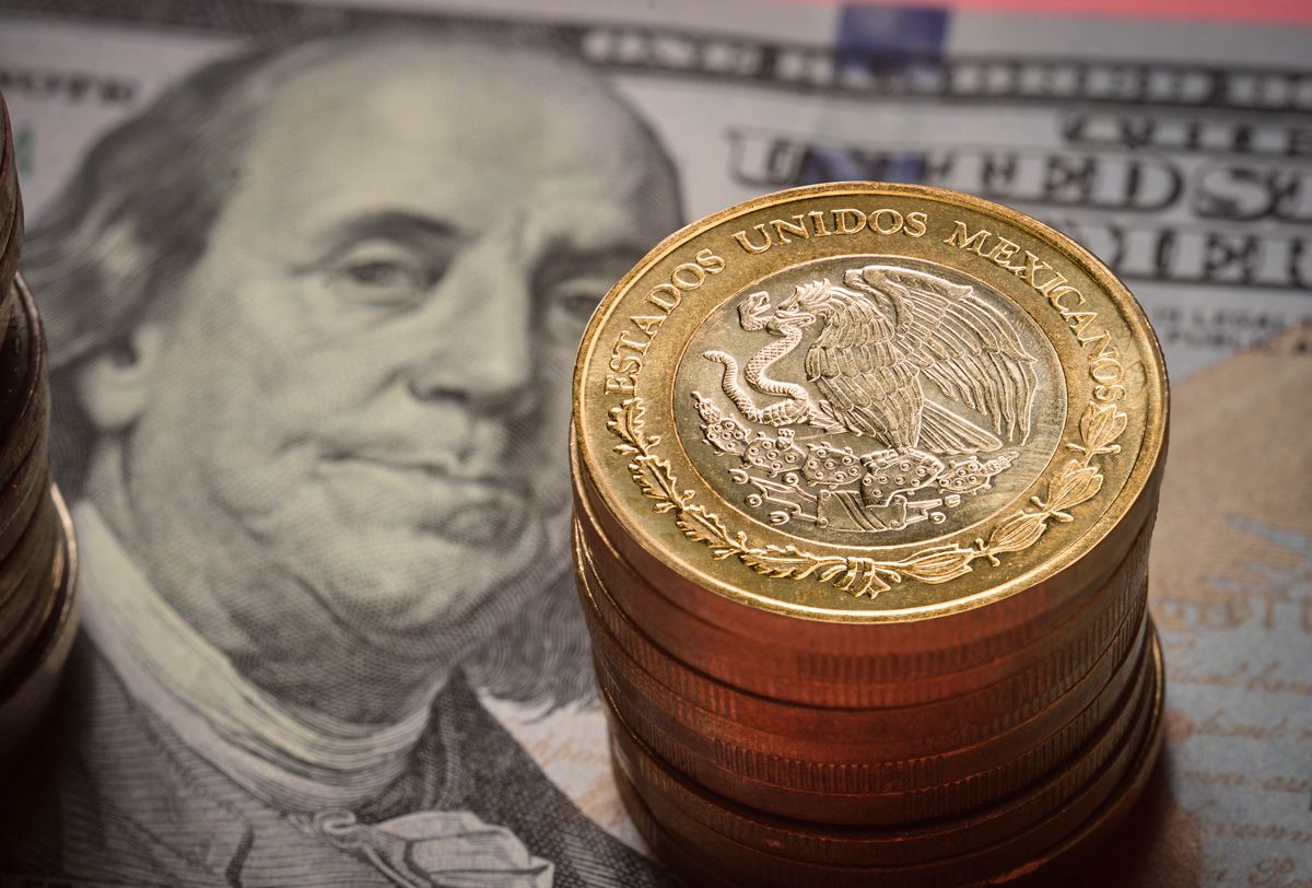 Peso inicia septiembre con ‘el pie izquierdo’: Cotiza en 17.10 unidades este viernes