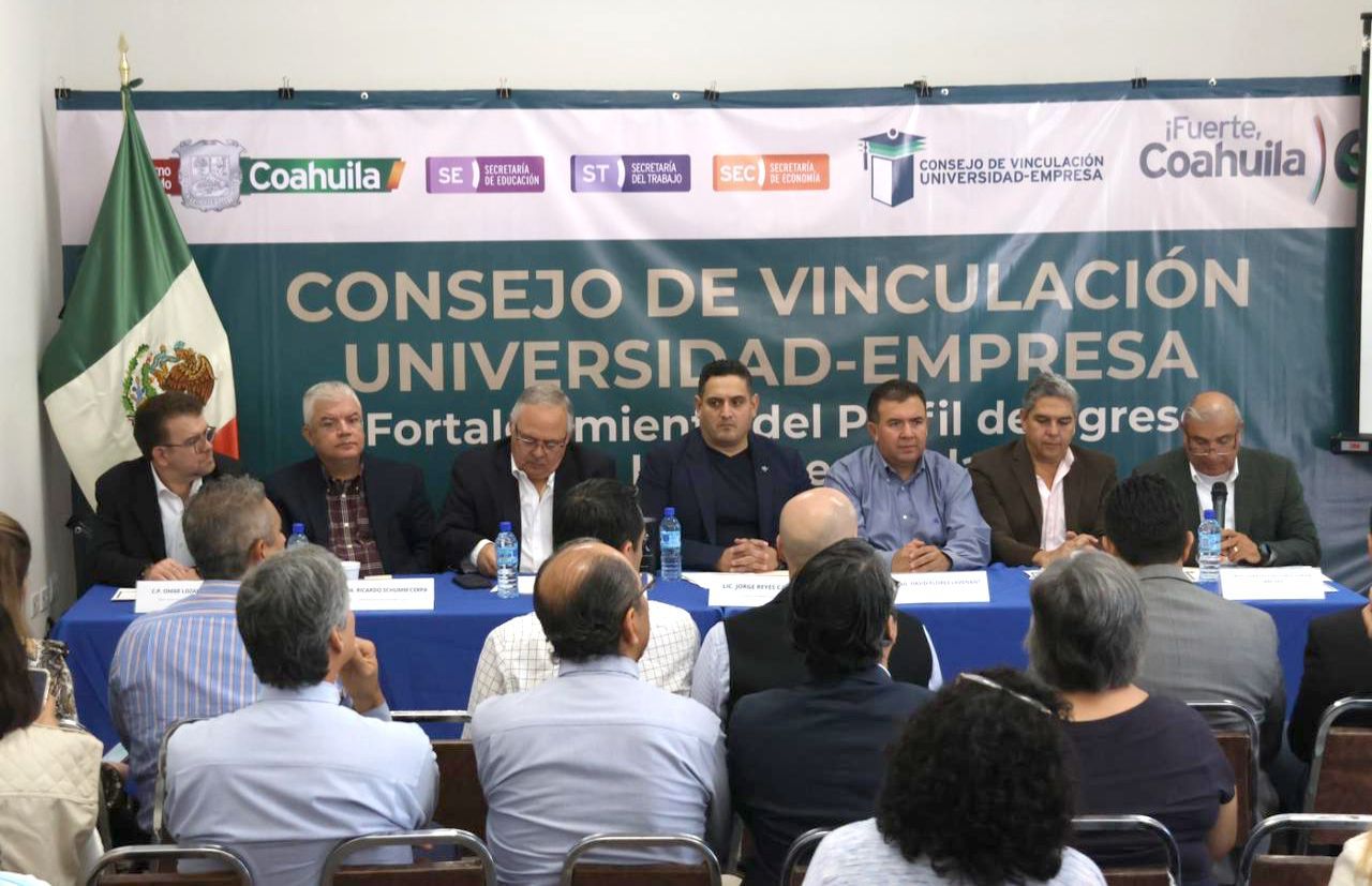 Trabajan en conjunto por recién egresados