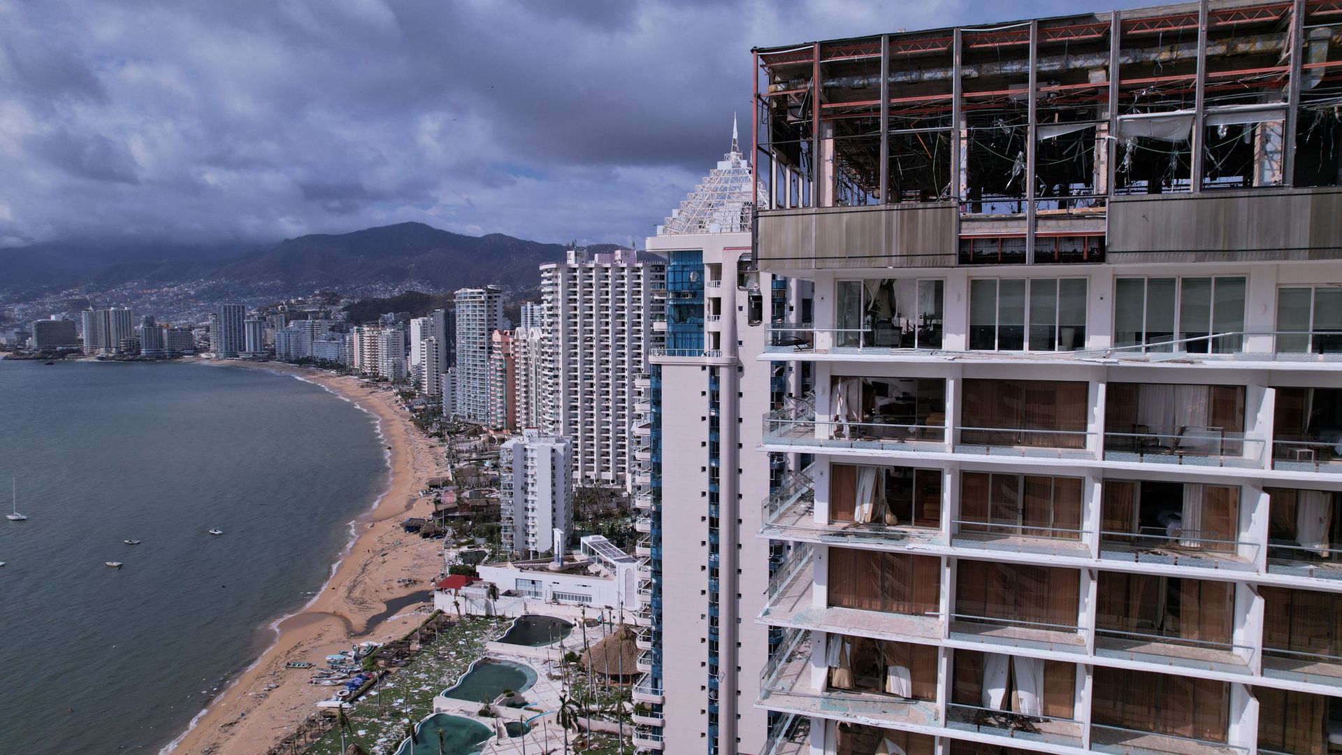 Trazan hoteleros plan de rescate en Acapulco