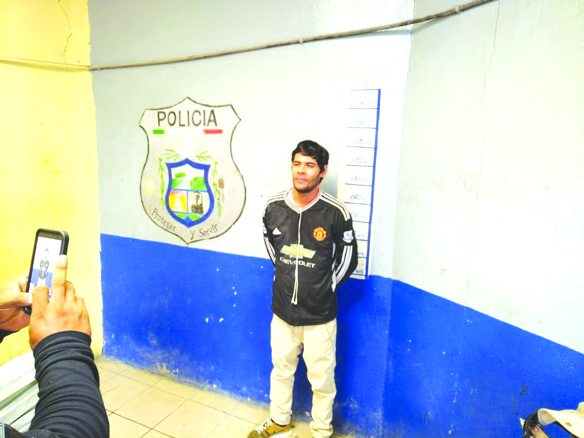 Joven sustanciado amenaza a padres