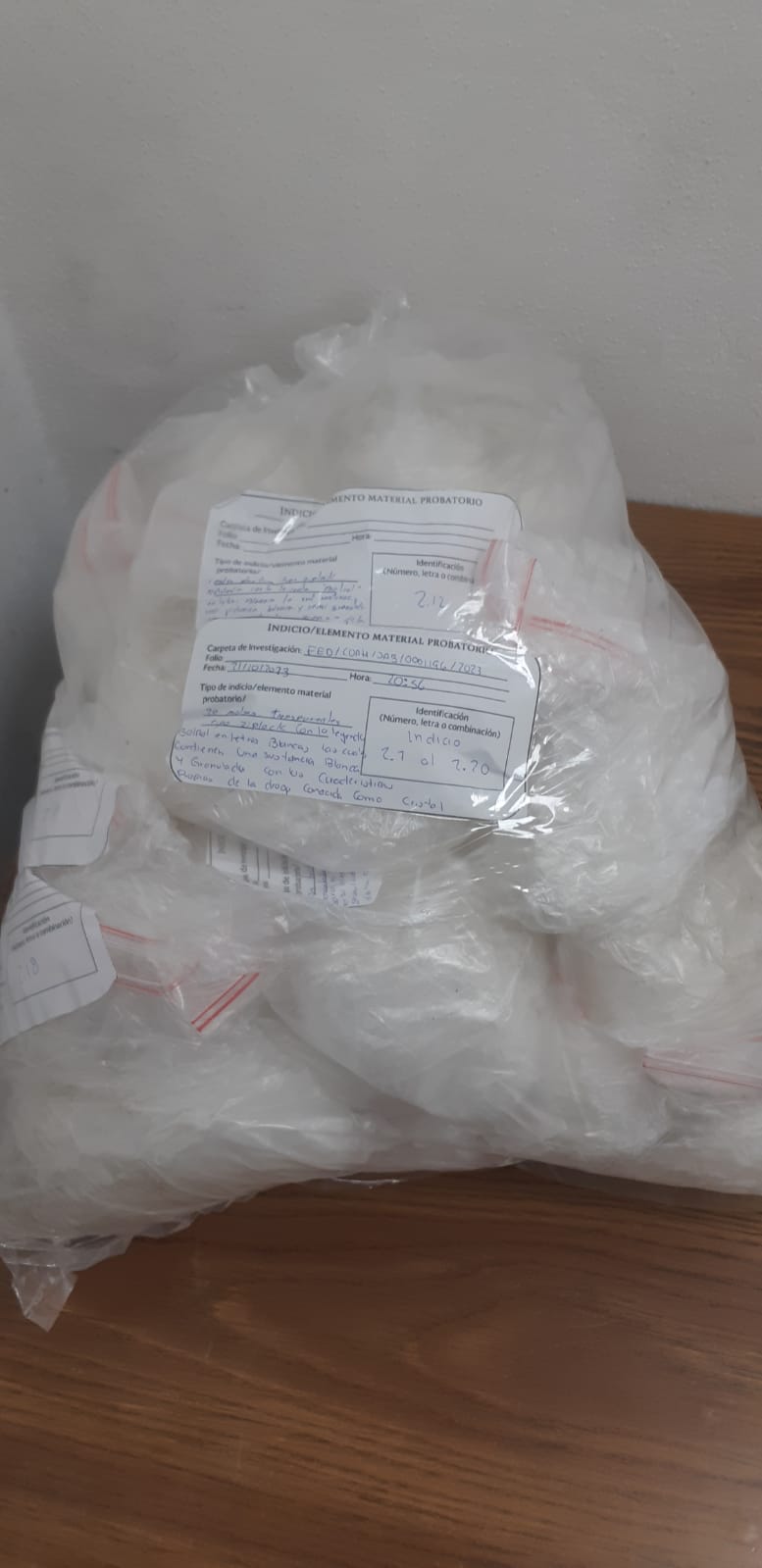 Aseguran 20 bolsas de metanfetaminas