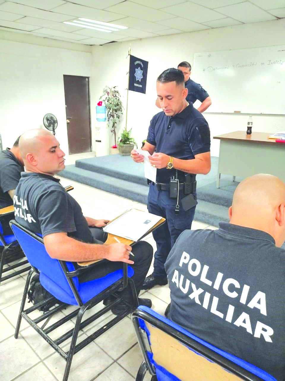 Capacitan a cadetes en temas de vialidad