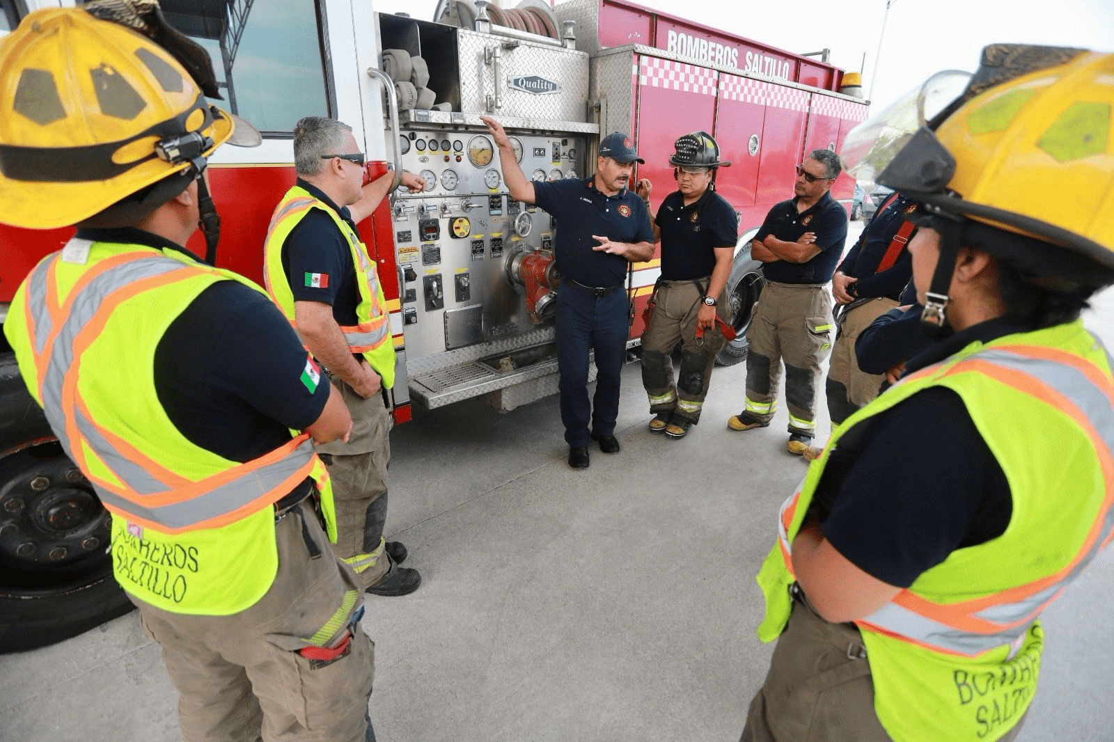 Refuerza Gobierno de Saltillo capacitación de bomberos