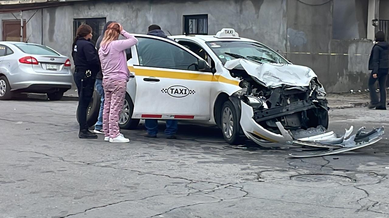 Mueren prensadas 2 mujeres en accidente