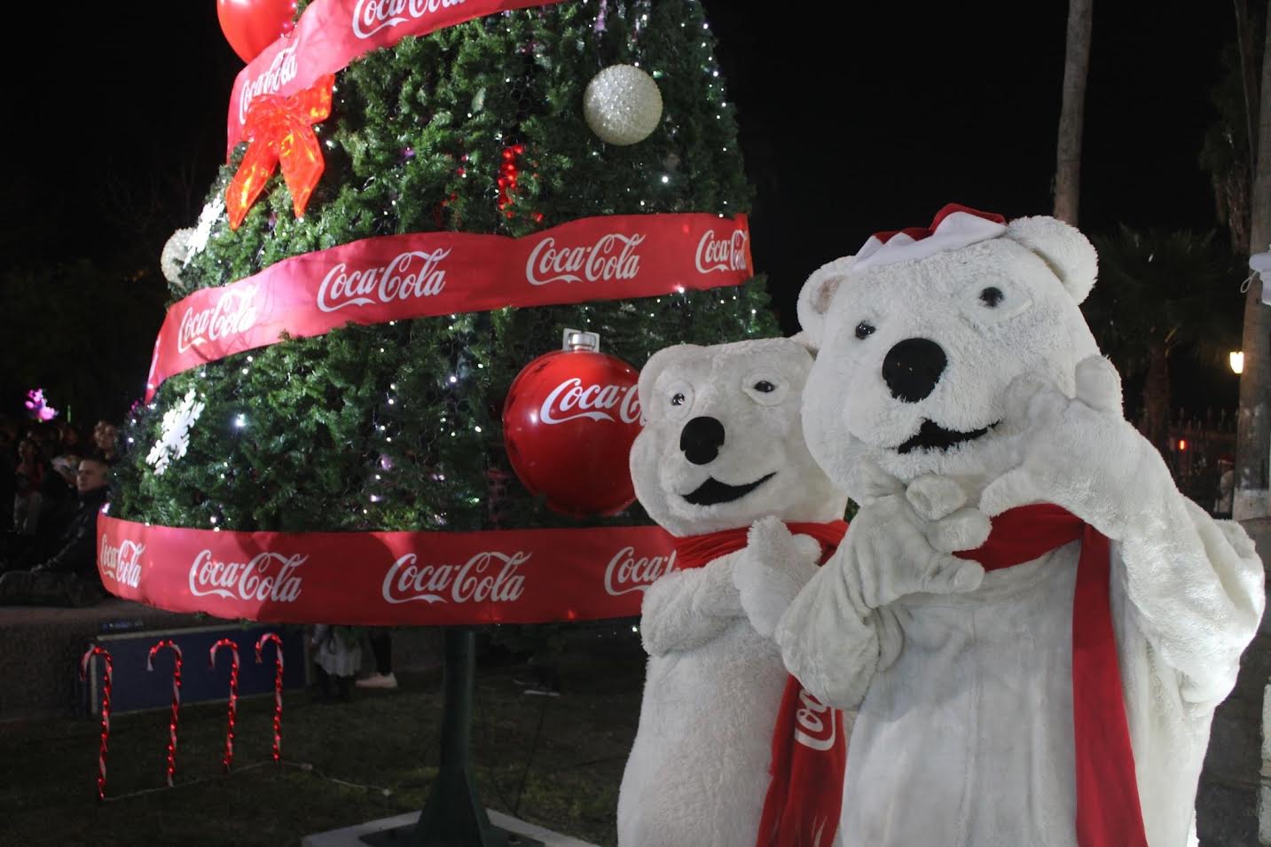 Llega a Ciénegas la Caravana Coca Cola