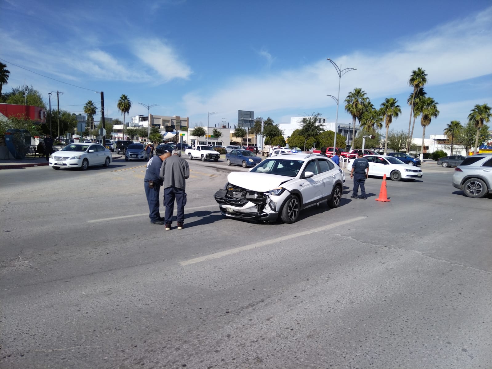 Dos personas lesionadas deja accidente en el Pape