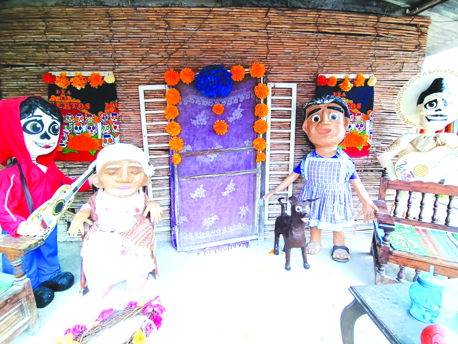Ambientan con 80 catrinas lucida expo en Monclova