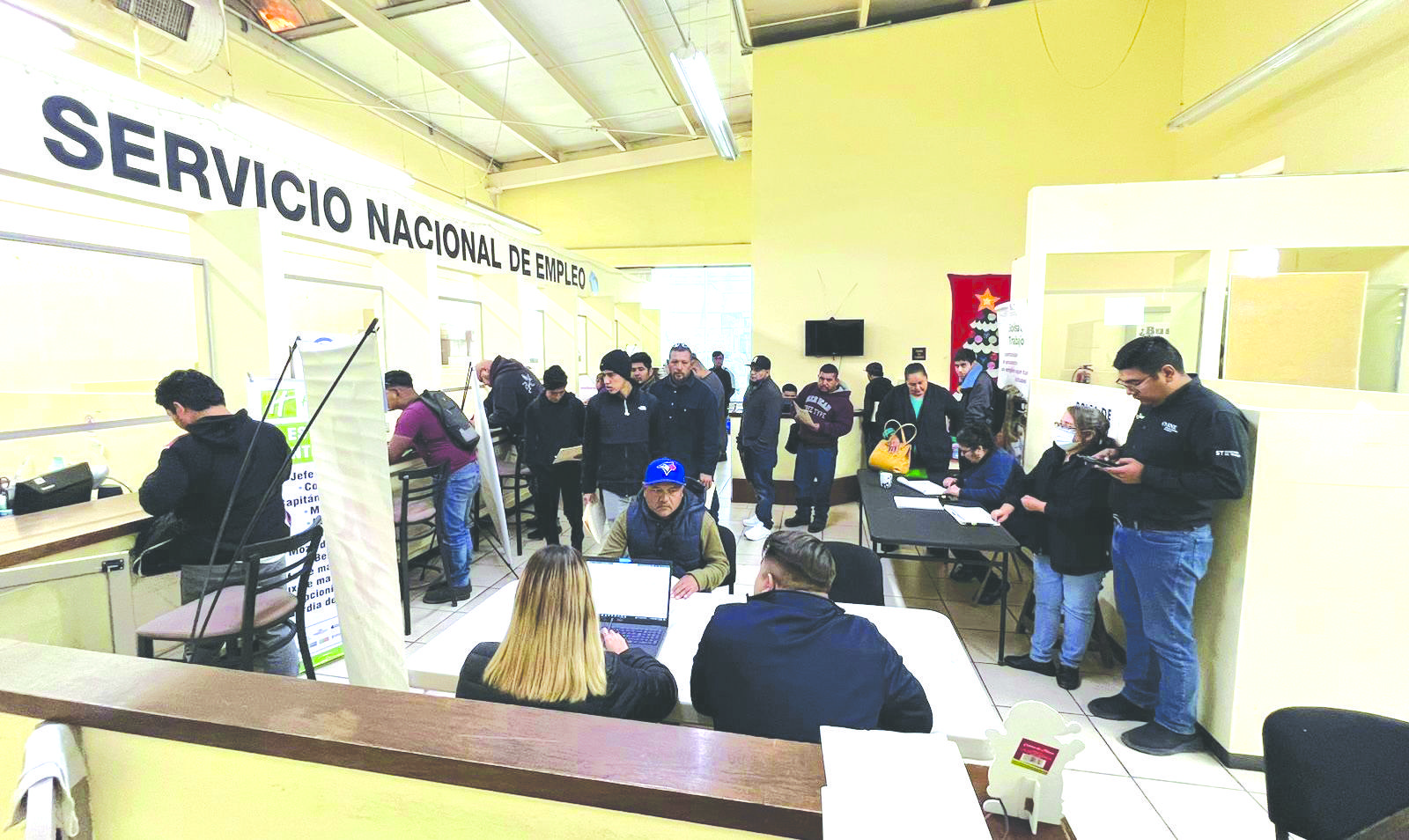 Asisten 240 a jornada del Servicio de Empleo