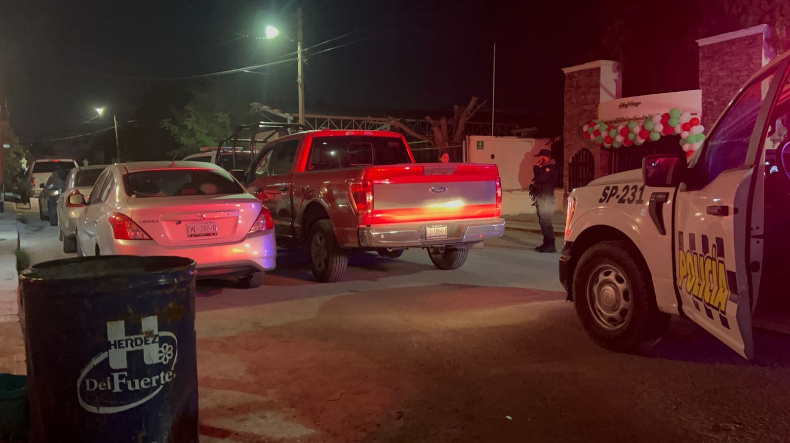 Toman briagos el Pape como pista de carreras