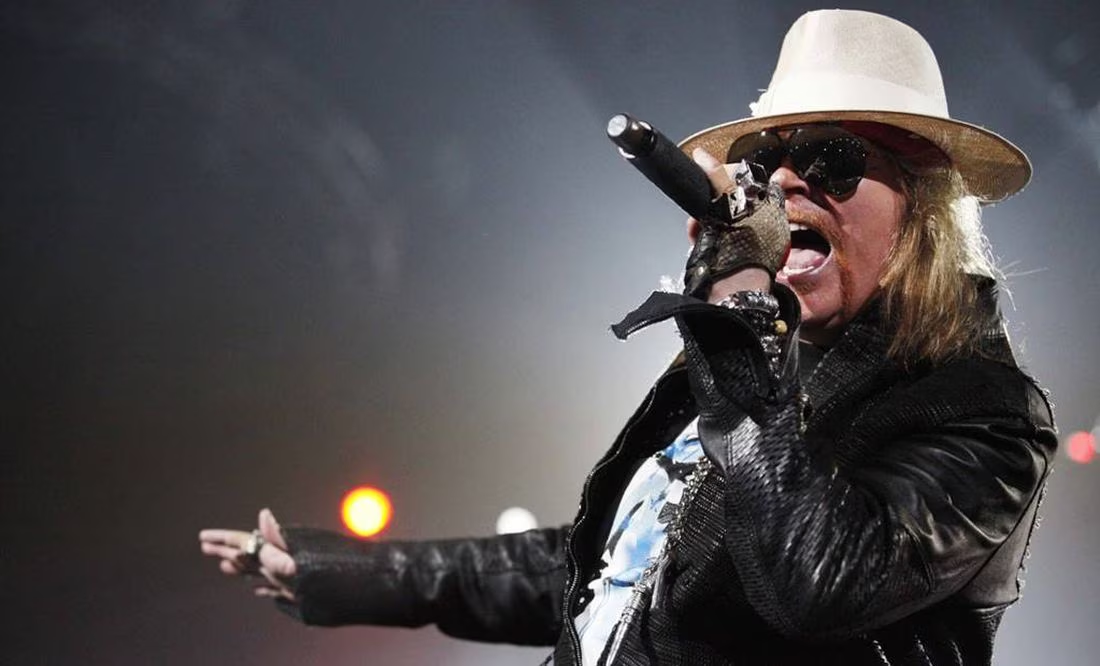 Axl Rose, líder de Guns N’Roses, es acusado de agresión sexual