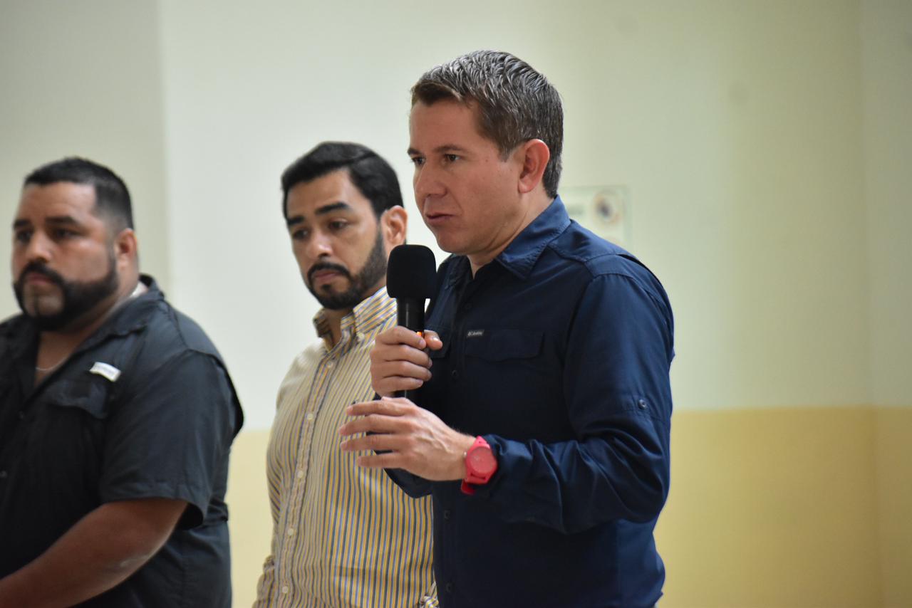 Se reúne Ayuntamiento con obreros de AHMSA