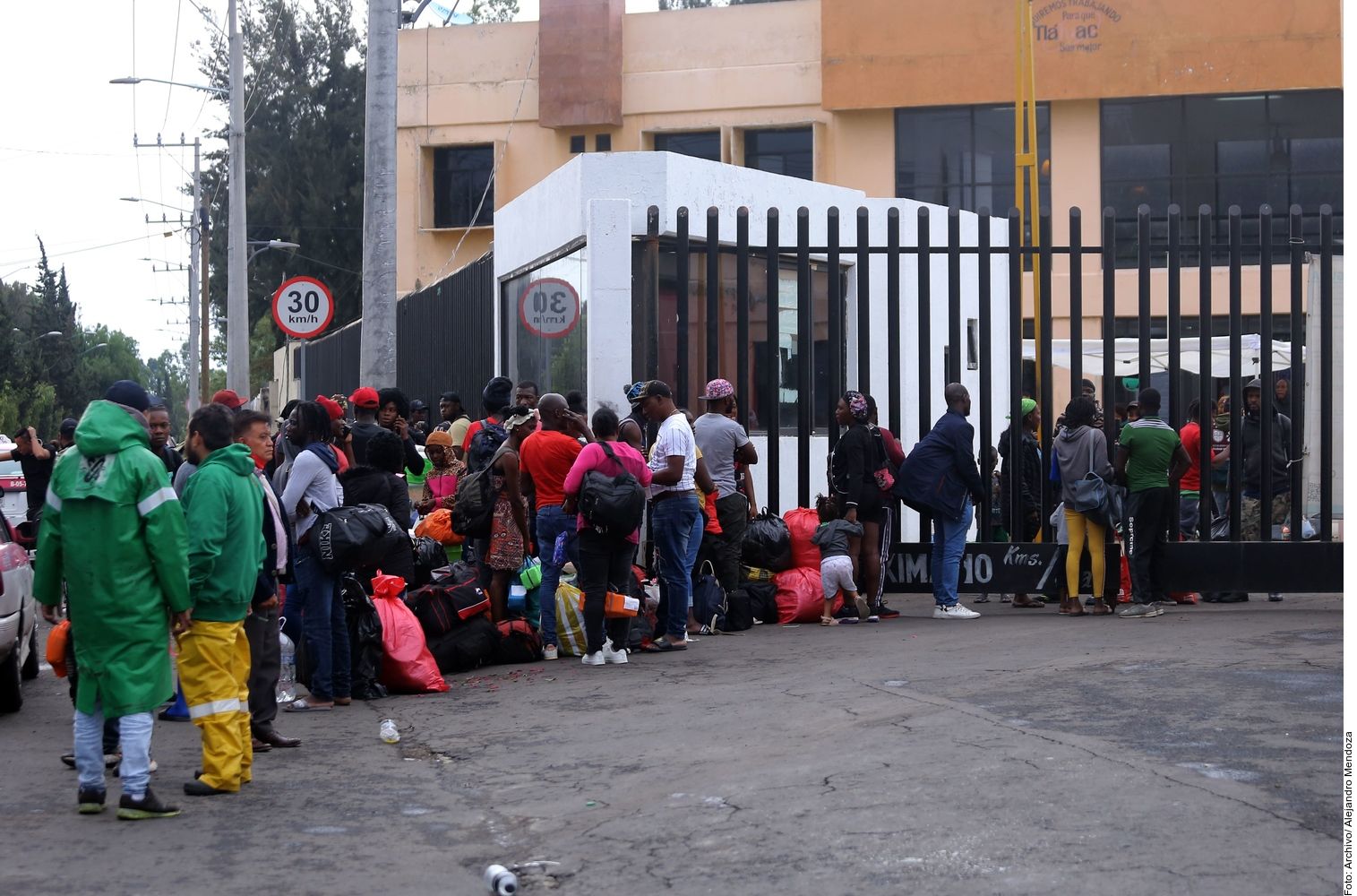 Rompe récords oleada migratoria
