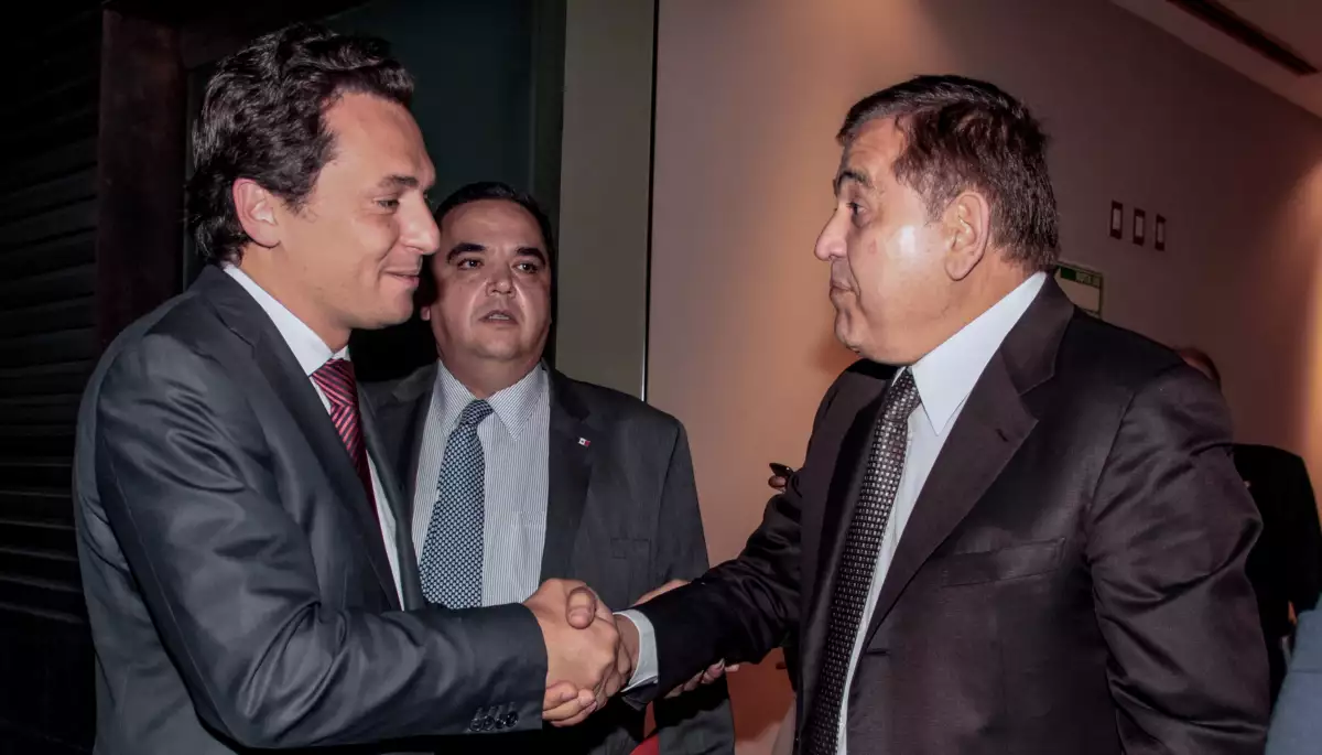 FRENA JUEZ A PEMEX EMBARGOS A AHMSA