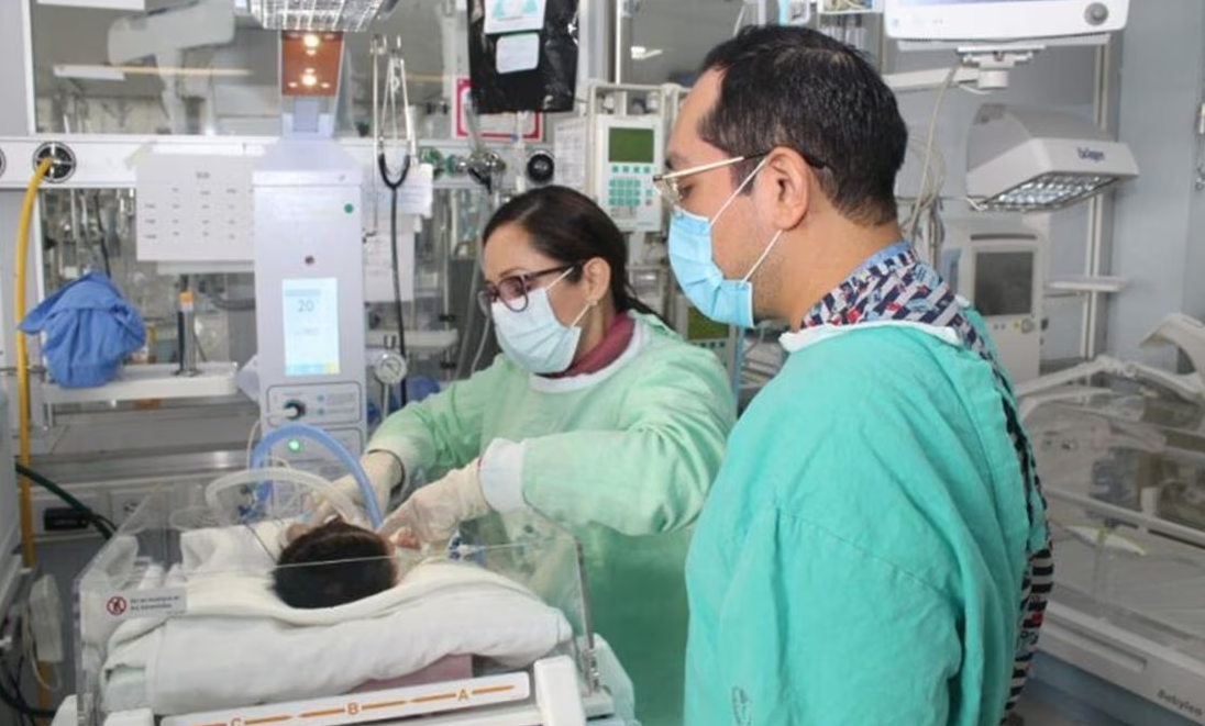 IMSS retira por primera vez en su historia un tumor embrionario