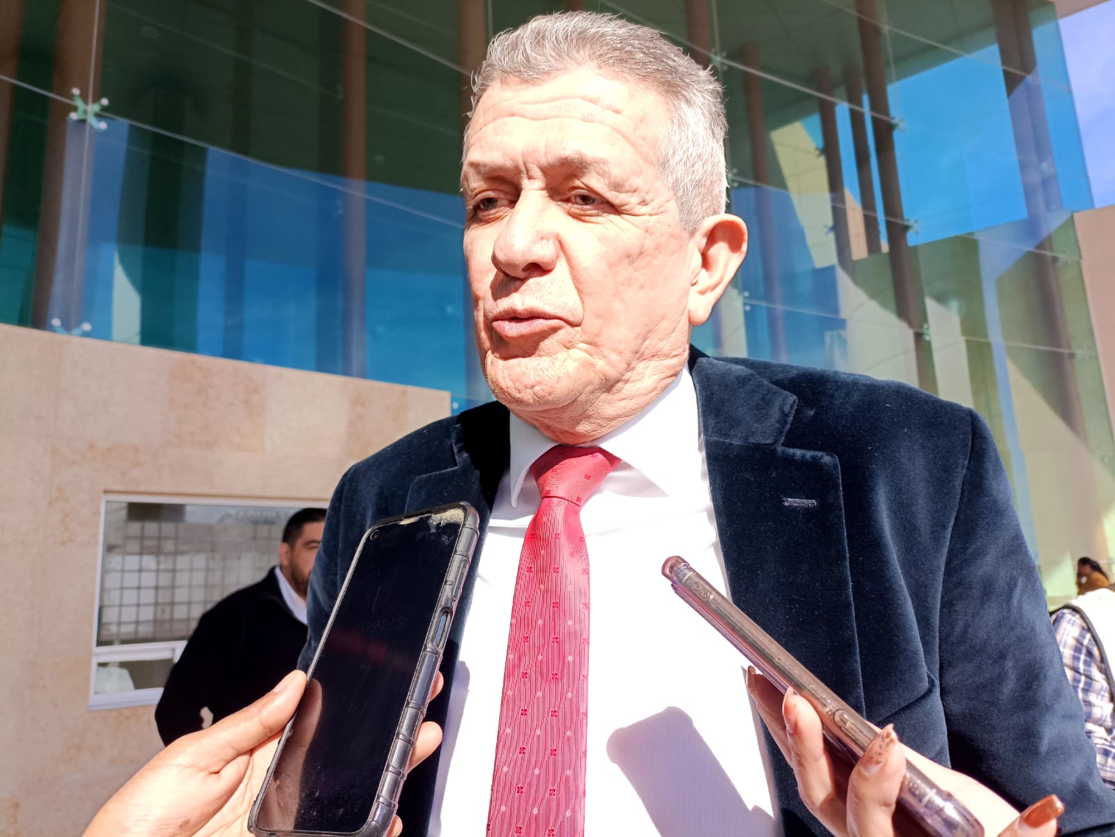 Recibe alta médica inmigrante mutilada