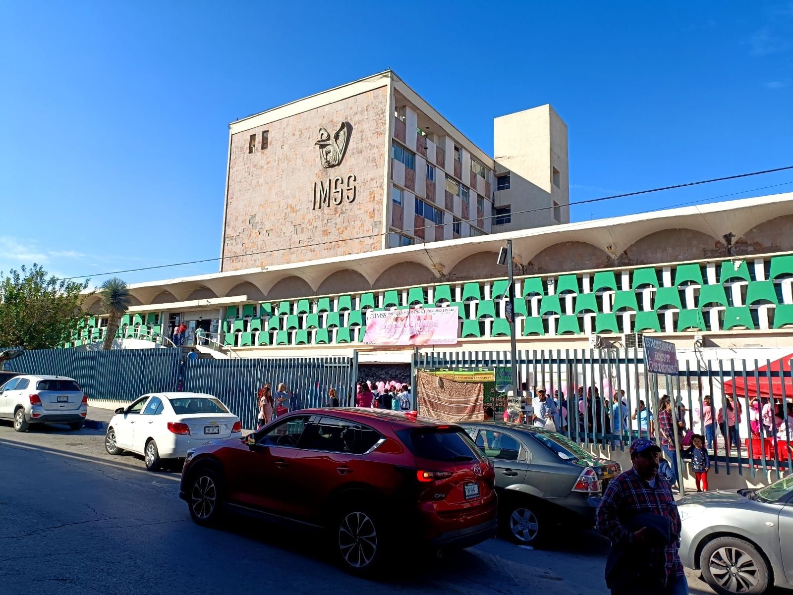 Da el IMSS largas a pacientes con cáncer