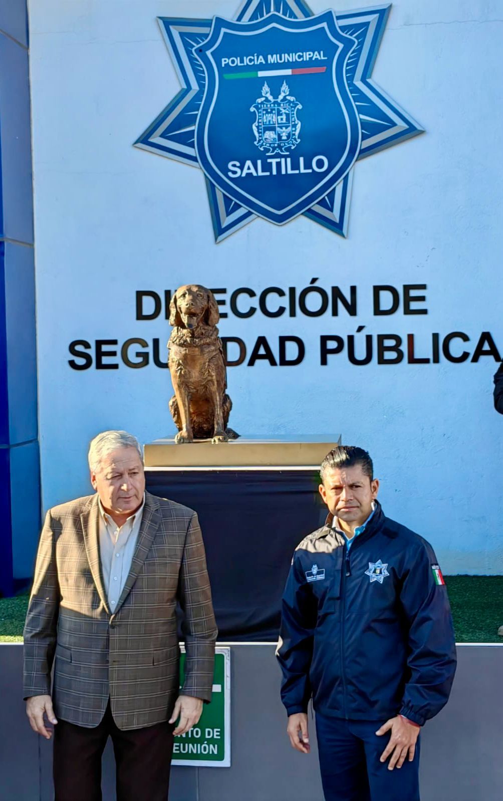 Rinden homenaje a Sky la perrita policía