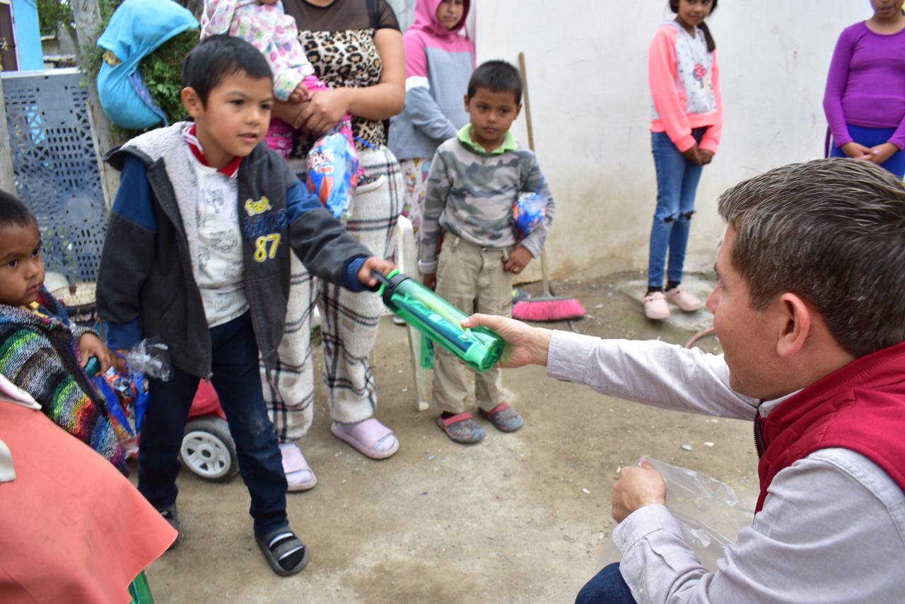 Lleva San Buena alegría a familias vulnerables